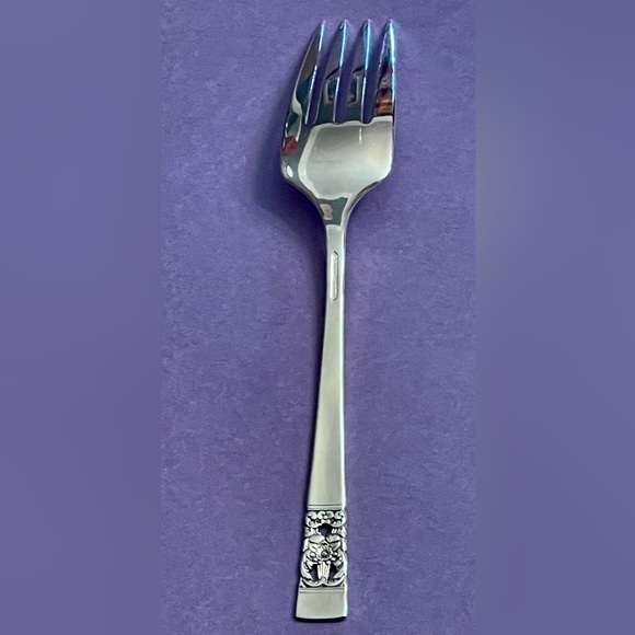 Oneida Community Coronation Silver Plate Cold Meat Serving Fork- 8.5 inches - Picture 2 of 2